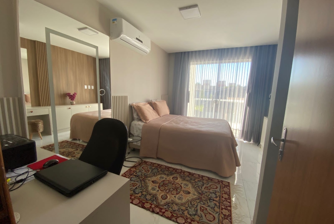 LINDA CASA DUPLEX com excelente acabamento, com ótima localização em Morada de Laranjeiras!